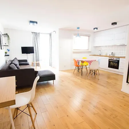 Апартаменты Happyestate Ul Biskupia Old Town