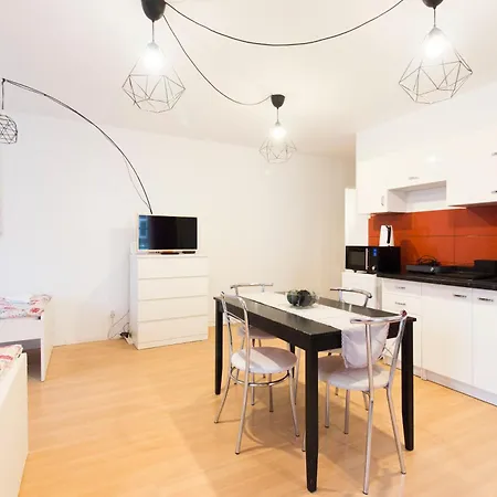 Апартаменты Happyestate Ul Biskupia Old Town Вроцлав