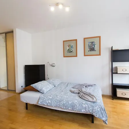 Happyestate Ul Biskupia Old Town Апартаменты