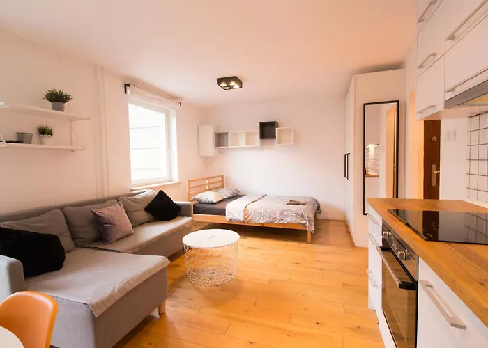 Happyestate Ul Biskupia Old Town Apartment *